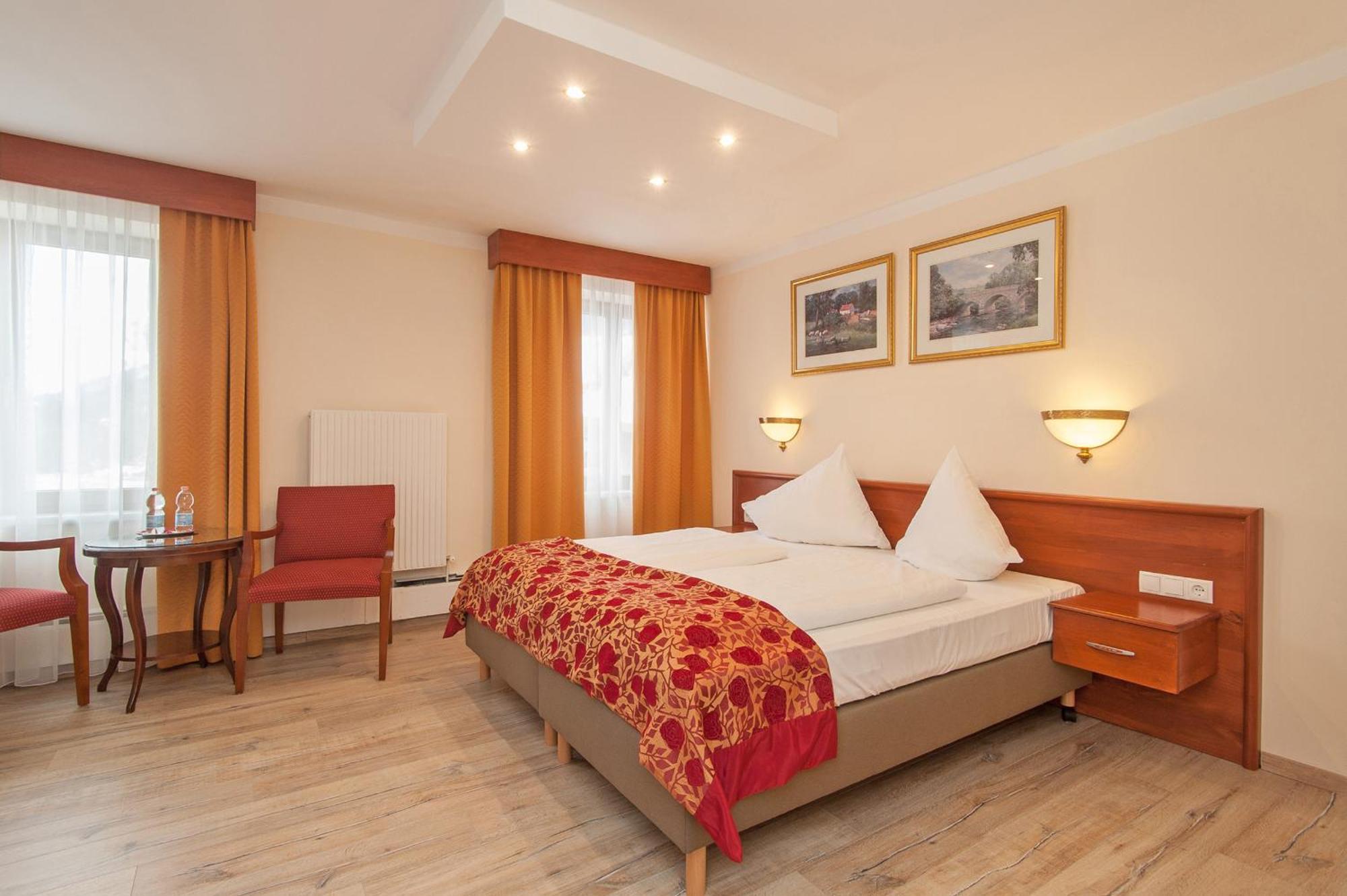 Hotel Beretta Ахенкирх Екстериор снимка