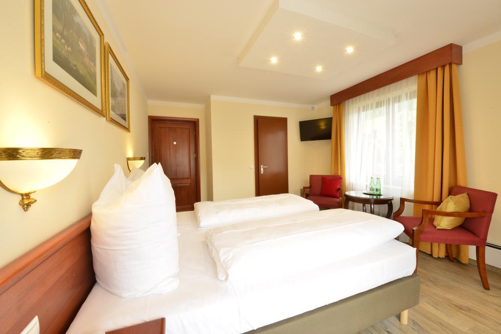 Hotel Beretta Ахенкирх Стая снимка