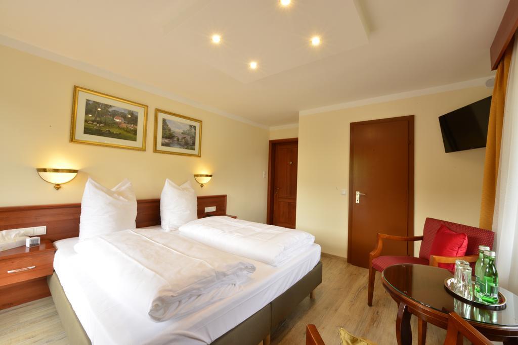 Hotel Beretta Ахенкирх Стая снимка