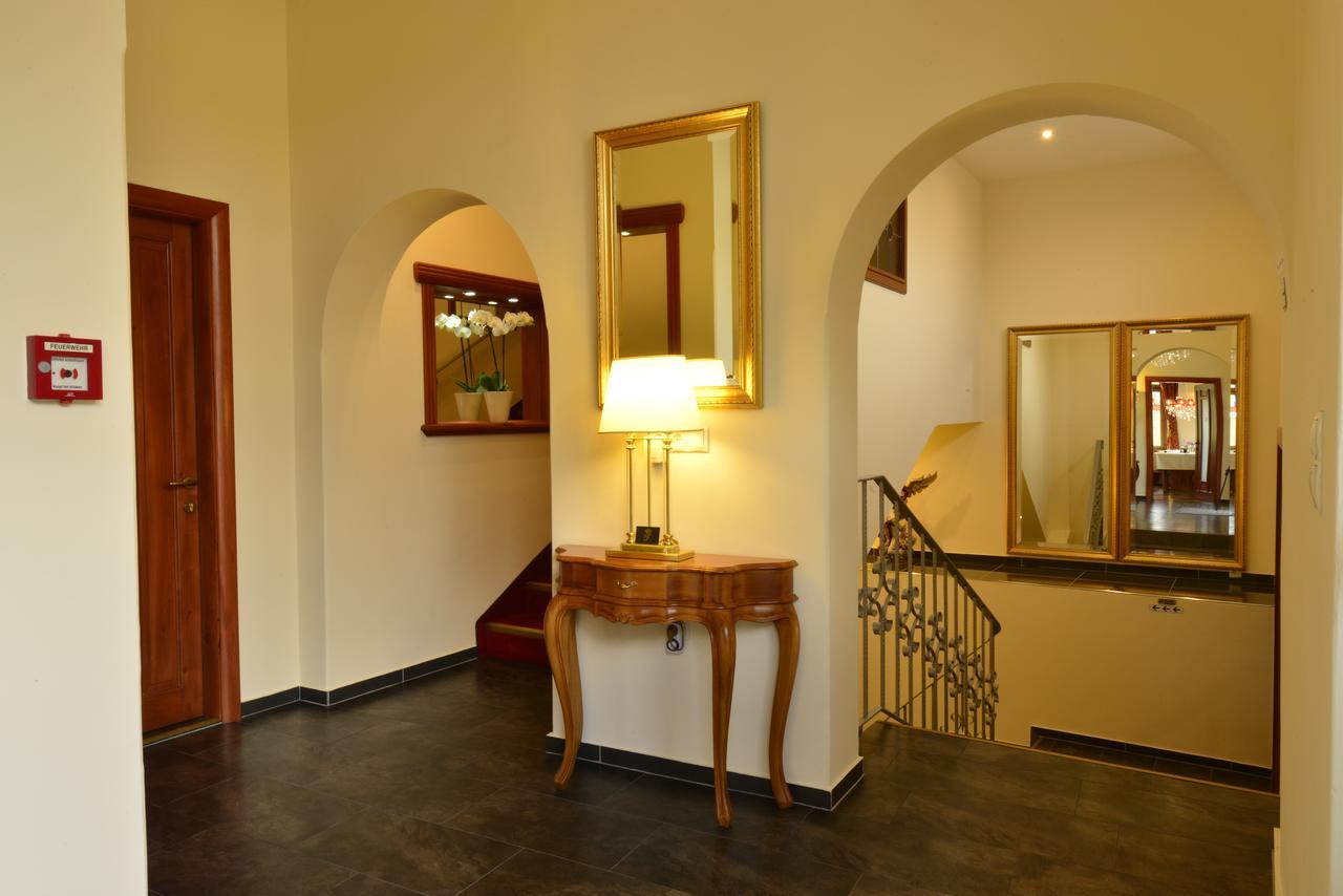 Hotel Beretta Ахенкирх Екстериор снимка