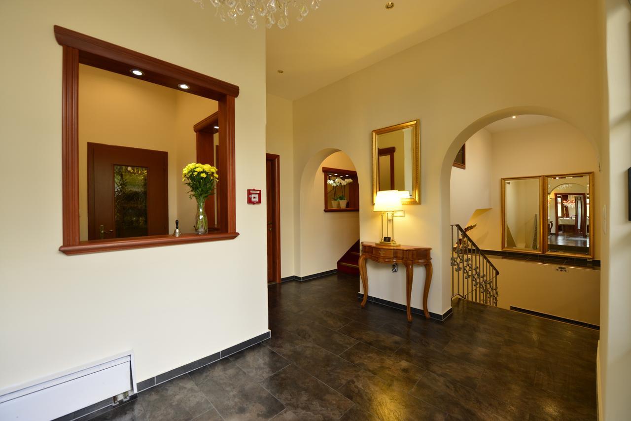 Hotel Beretta Ахенкирх Екстериор снимка